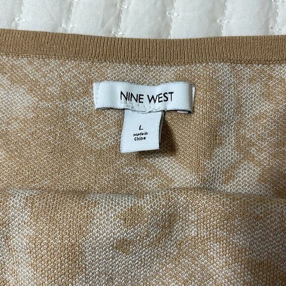 Nine West Tan and White Print Tank Sweater Size L - Picture 3 of 4